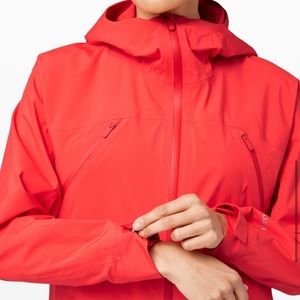 NWT Lululemon Storm Brewing Jacket